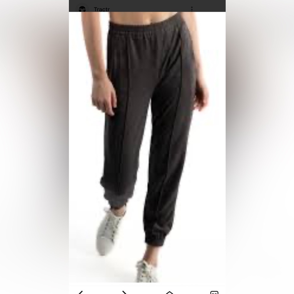 NWT | Tractr Dark Grey Faux Suede Jogger With Pockets Size 00